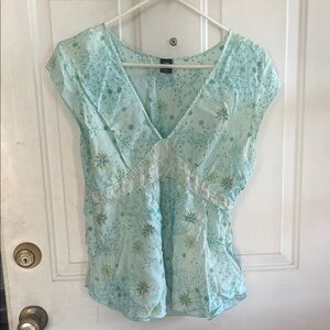 Gap Silk Floral V-Neck Blouse - light robbins egg blue